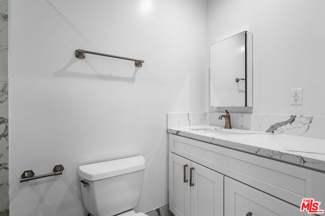 1449 Butler Ave Unit: 1