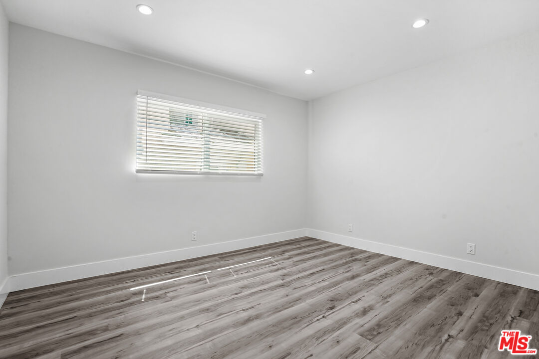 1449 Butler Ave Unit: 1