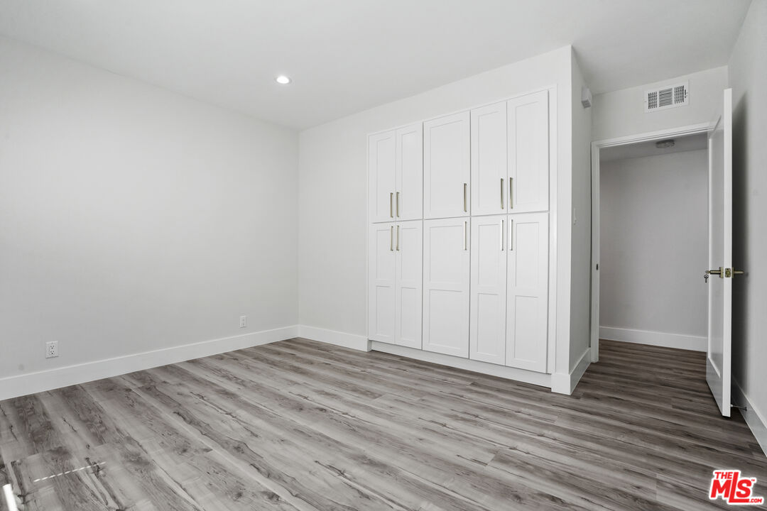 1449 Butler Ave Unit: 1