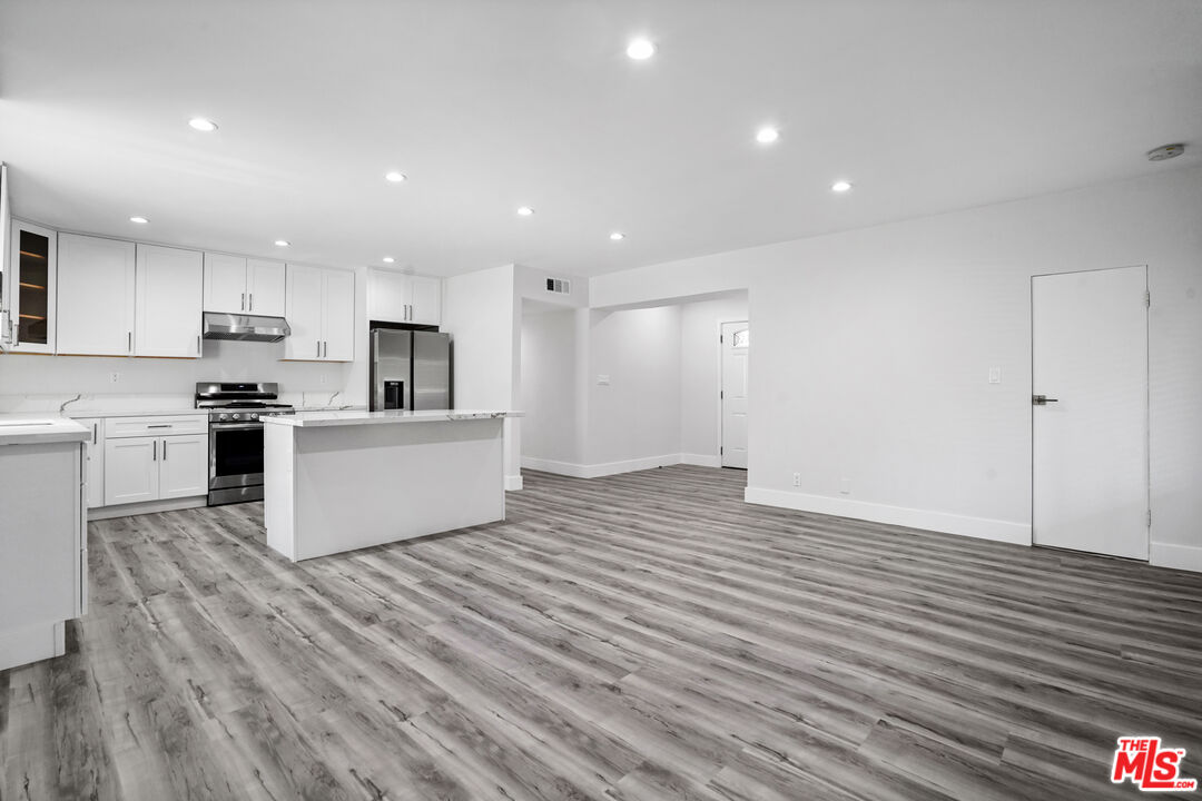 1449 Butler Ave Unit: 1