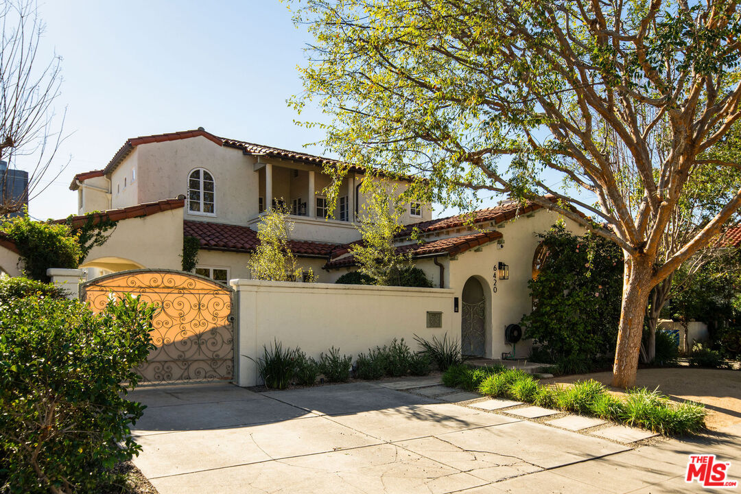 6420 Lindenhurst Ave