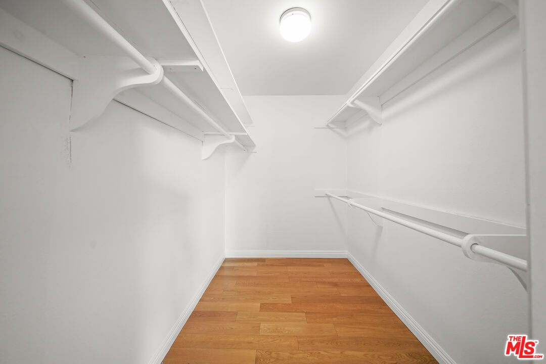 403 N Oakhurst Dr Unit: 202