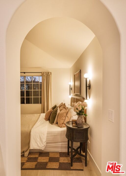 42 E Sierra Madre Blvd