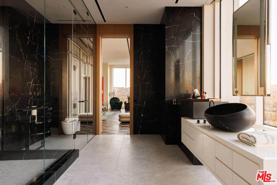 1200 Club View Dr Unit: 22