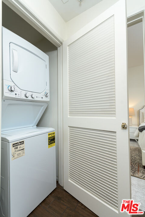 10604 Valley Spring Ln Unit: 305