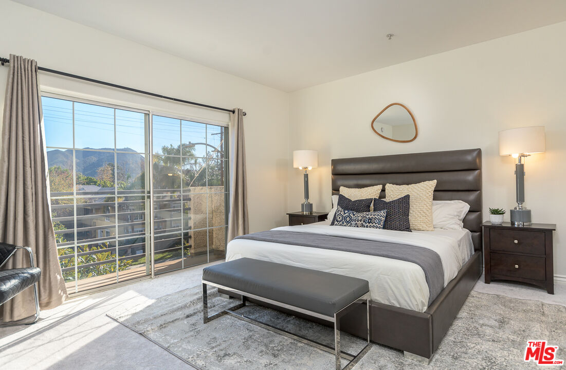 10604 Valley Spring Ln Unit: 305