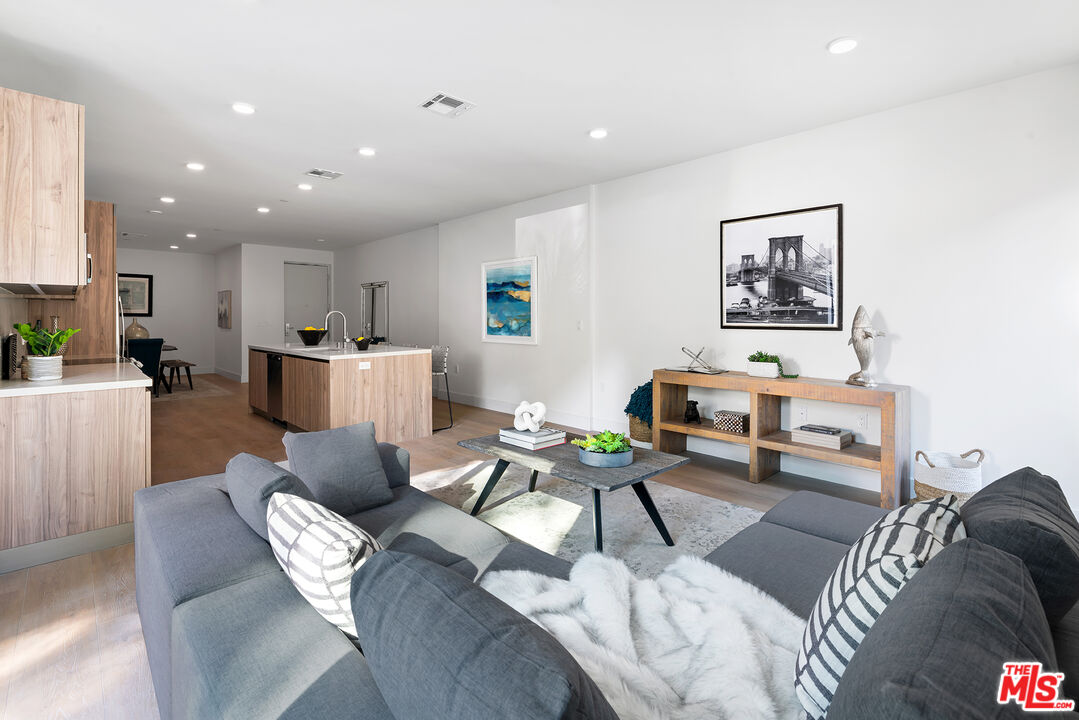 3651 Regal Pl Unit: 102