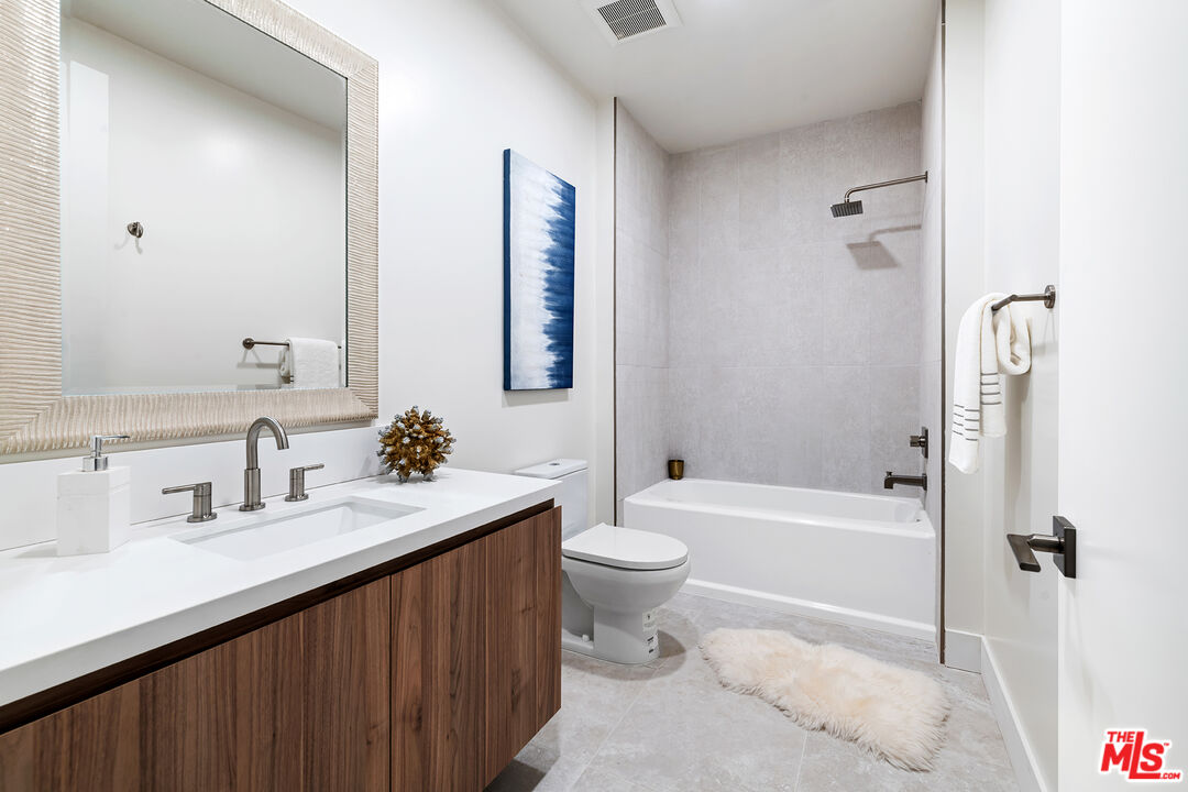 3651 Regal Pl Unit: 102