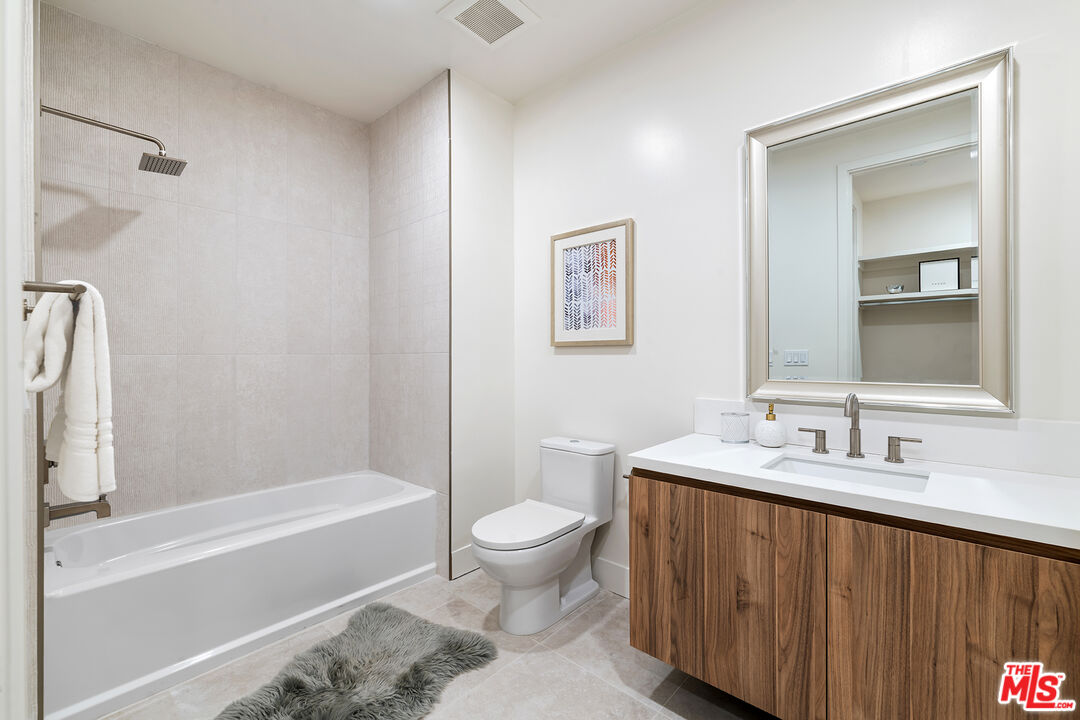 3651 Regal Pl Unit: 102