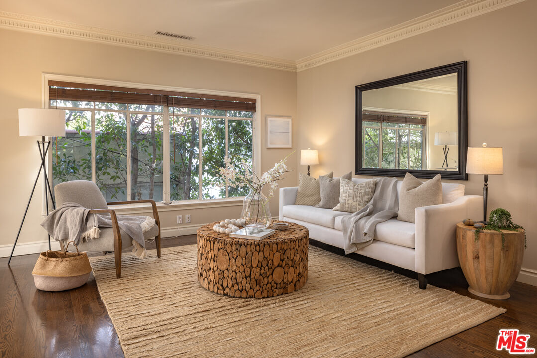 9601 Charleville Blvd Unit: 14