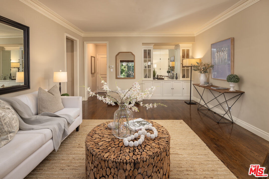 9601 Charleville Blvd Unit: 14