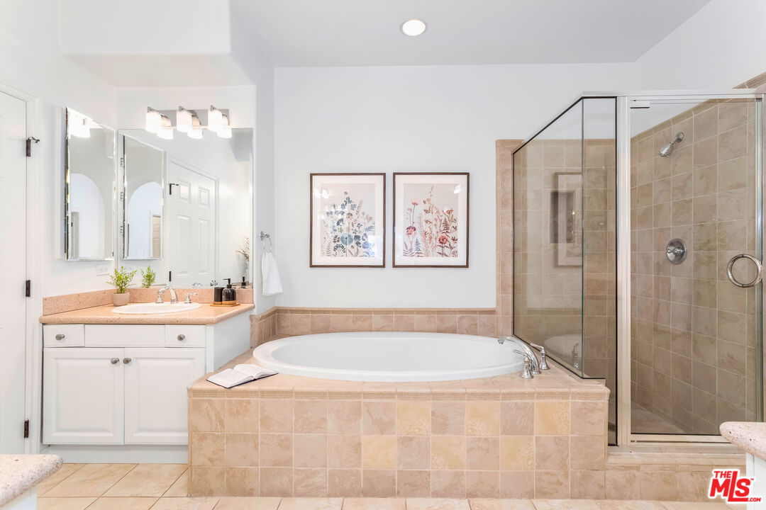 7101 Playa Vista Dr Unit: 307