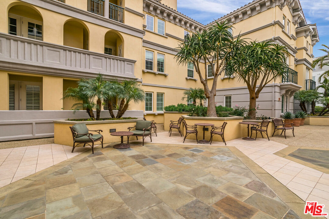 7101 Playa Vista Dr Unit: 307