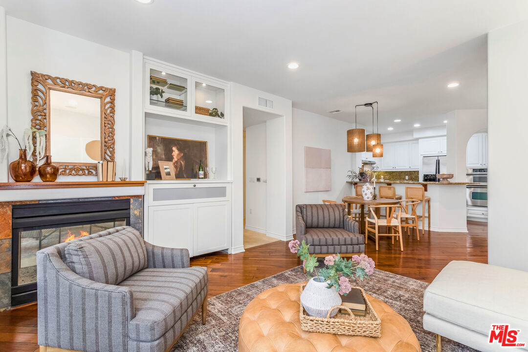 7101 Playa Vista Dr Unit: 307