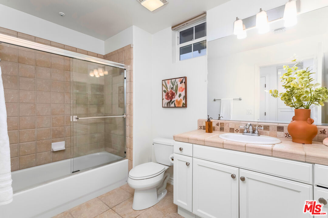 7101 Playa Vista Dr Unit: 307