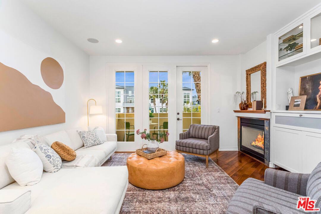 7101 Playa Vista Dr Unit: 307