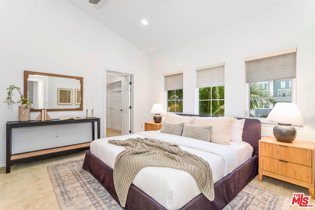 7101 Playa Vista Dr Unit: 307