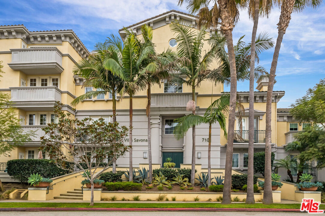 7101 Playa Vista Dr Unit: 307