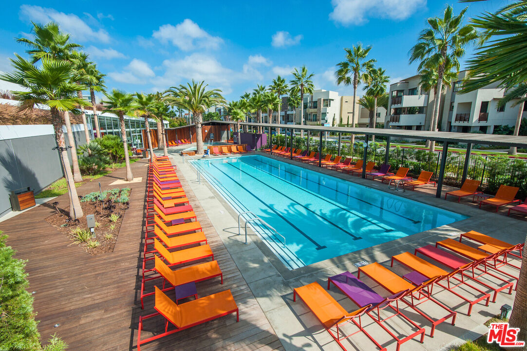 7101 Playa Vista Dr Unit: 307