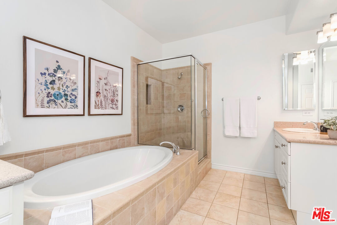 7101 Playa Vista Dr Unit: 307