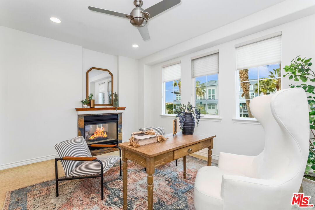 7101 Playa Vista Dr Unit: 307