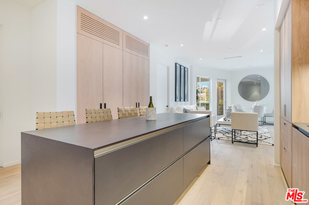 1030 N Kings RD Unit: 303