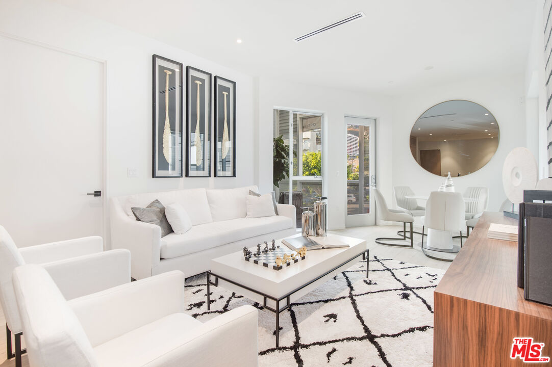 1030 N Kings RD Unit: 303