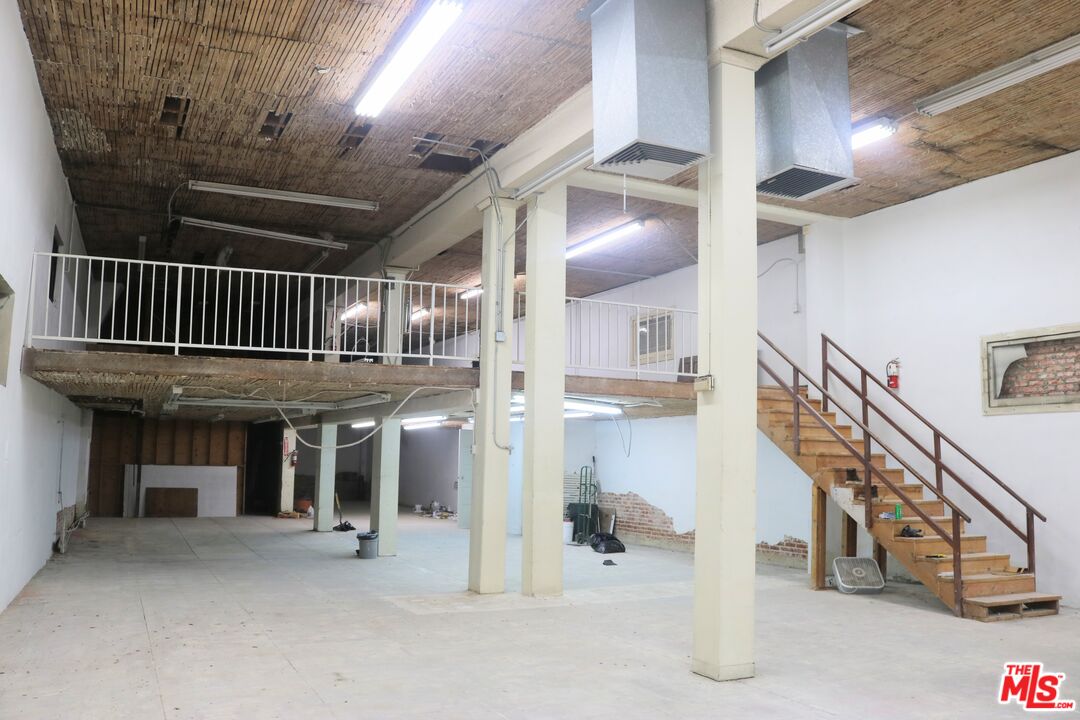 645 S Los Angeles St