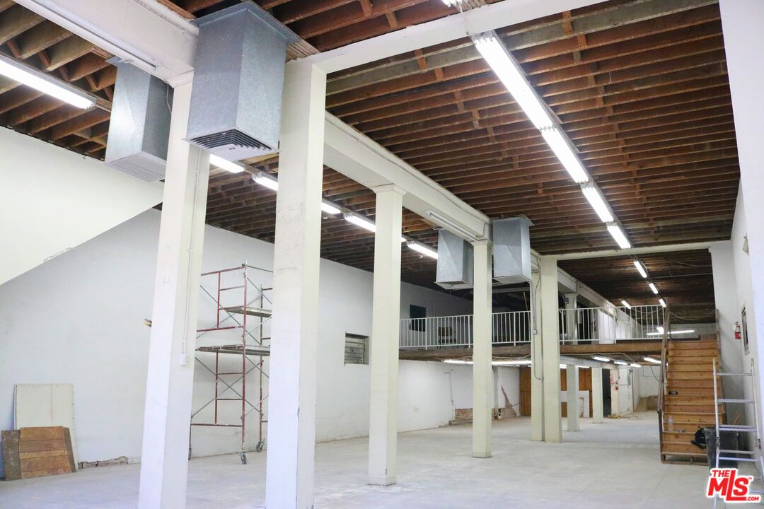 645 S Los Angeles St