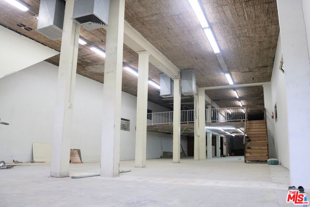 645 S Los Angeles St