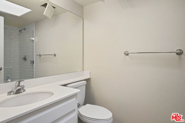 14061 MILBANK ST Unit: 2