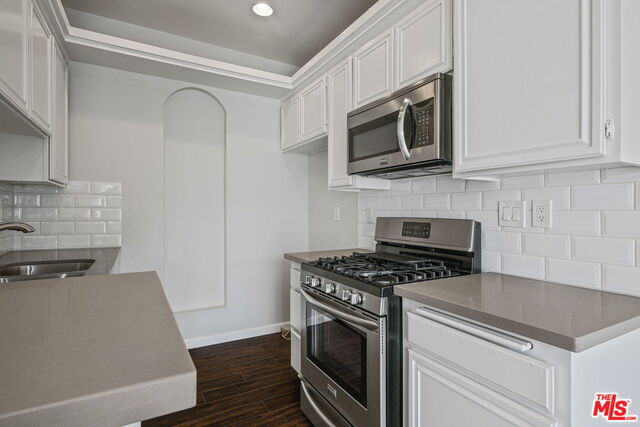 14061 MILBANK ST Unit: 2