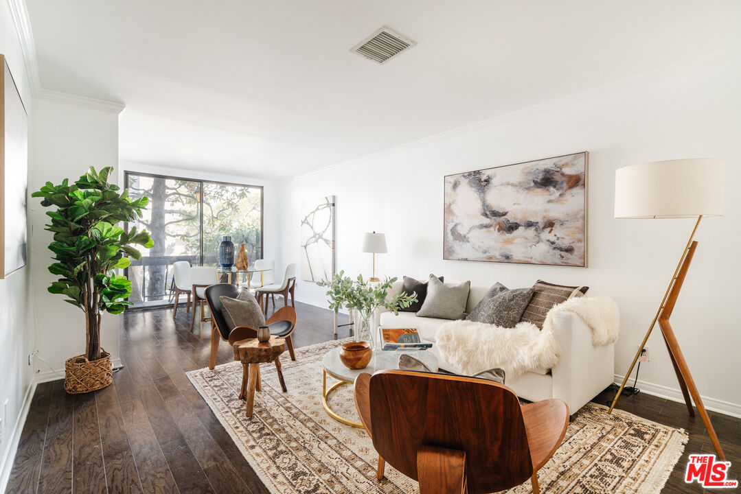 1735 N Fuller Ave Unit: 102