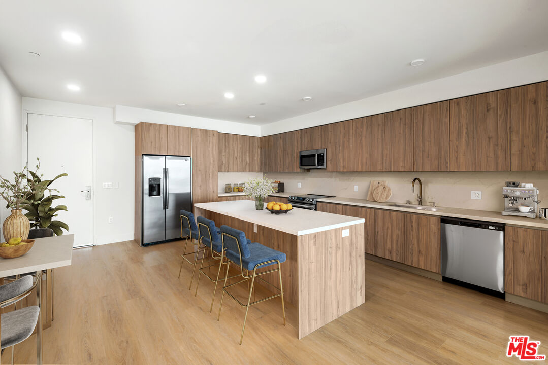 3651 Regal Pl Unit: 307