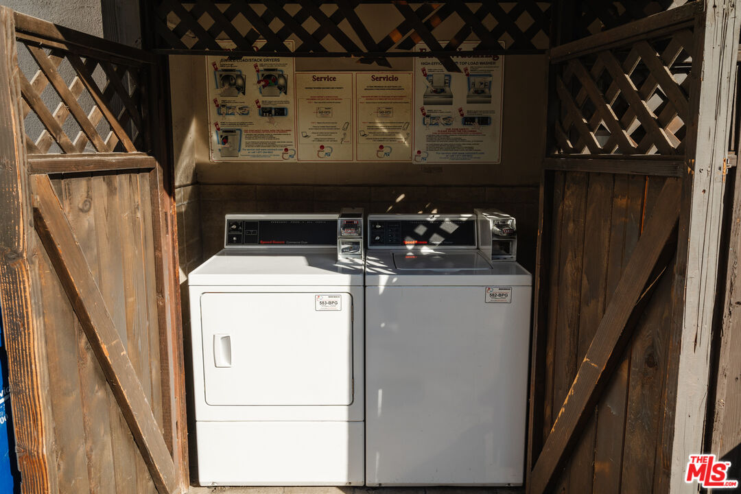 1147 Horn Ave Unit: 2