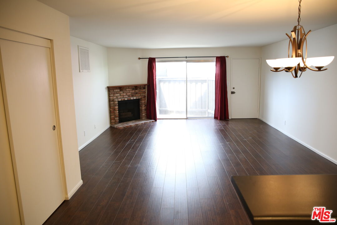 8544 Independence Ave Unit: 102