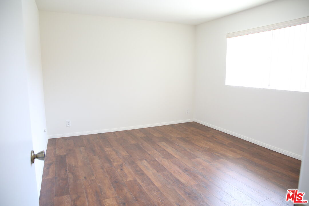 8544 Independence Ave Unit: 102