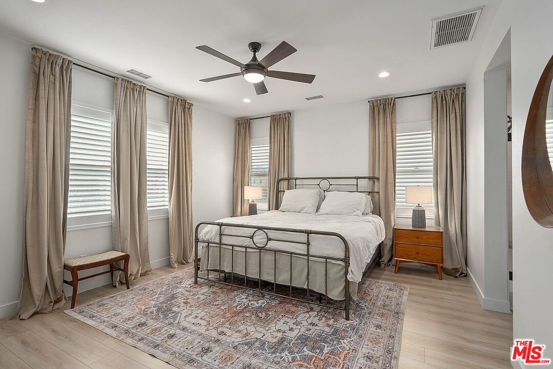 10591 San Leandro St