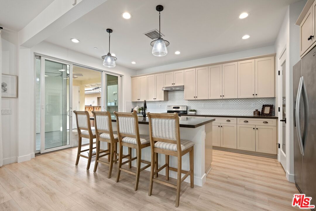 10591 San Leandro St