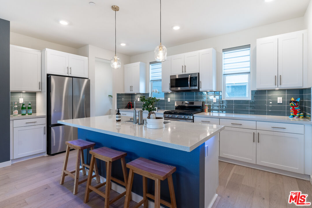 2951 W Lincoln Ave Unit: 2