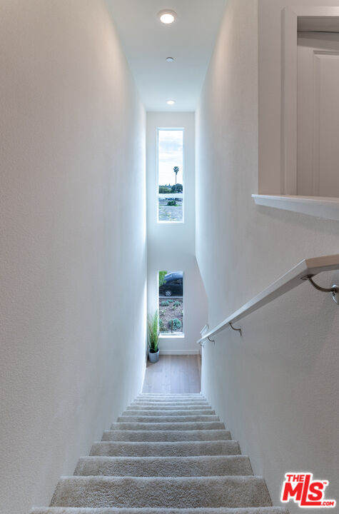 2951 W Lincoln Ave Unit: 2