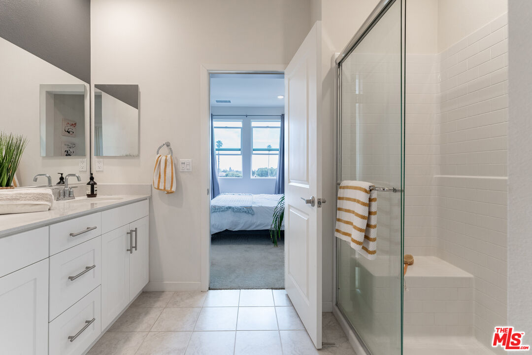 2951 W Lincoln Ave Unit: 2