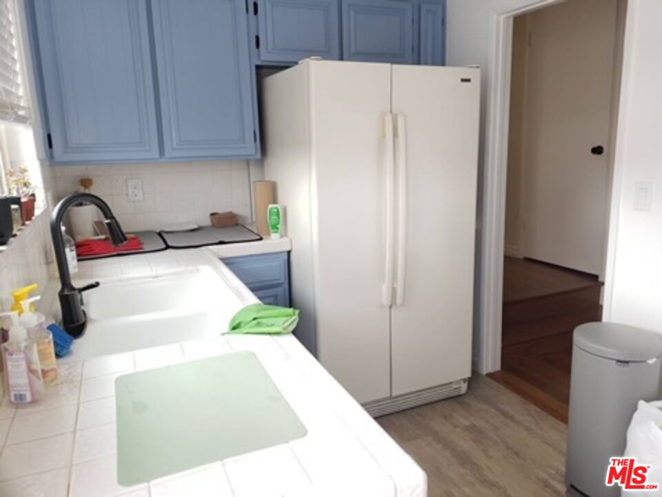 1416 S Barrington Ave Unit: 1