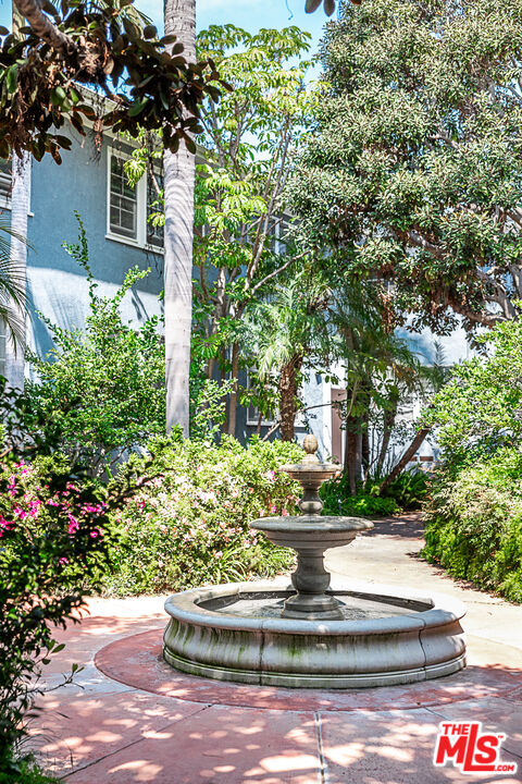 1135 26th St Unit: D