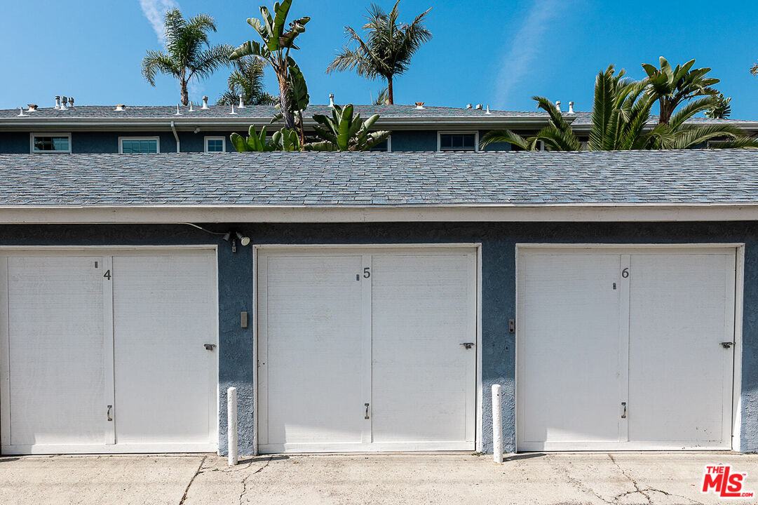 1135 26th St Unit: D