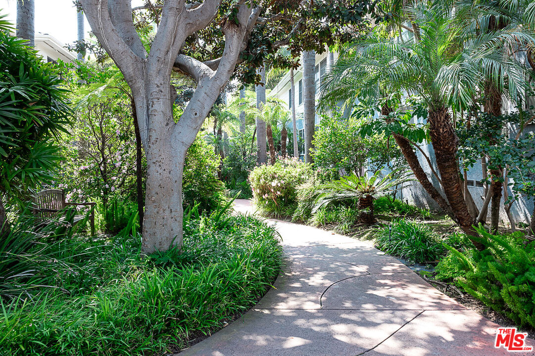 1135 26th St Unit: D