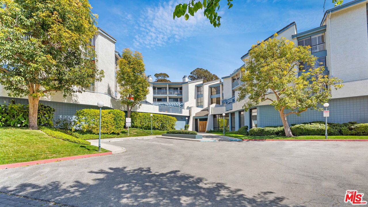 4260 Via Arbolada Unit: 205