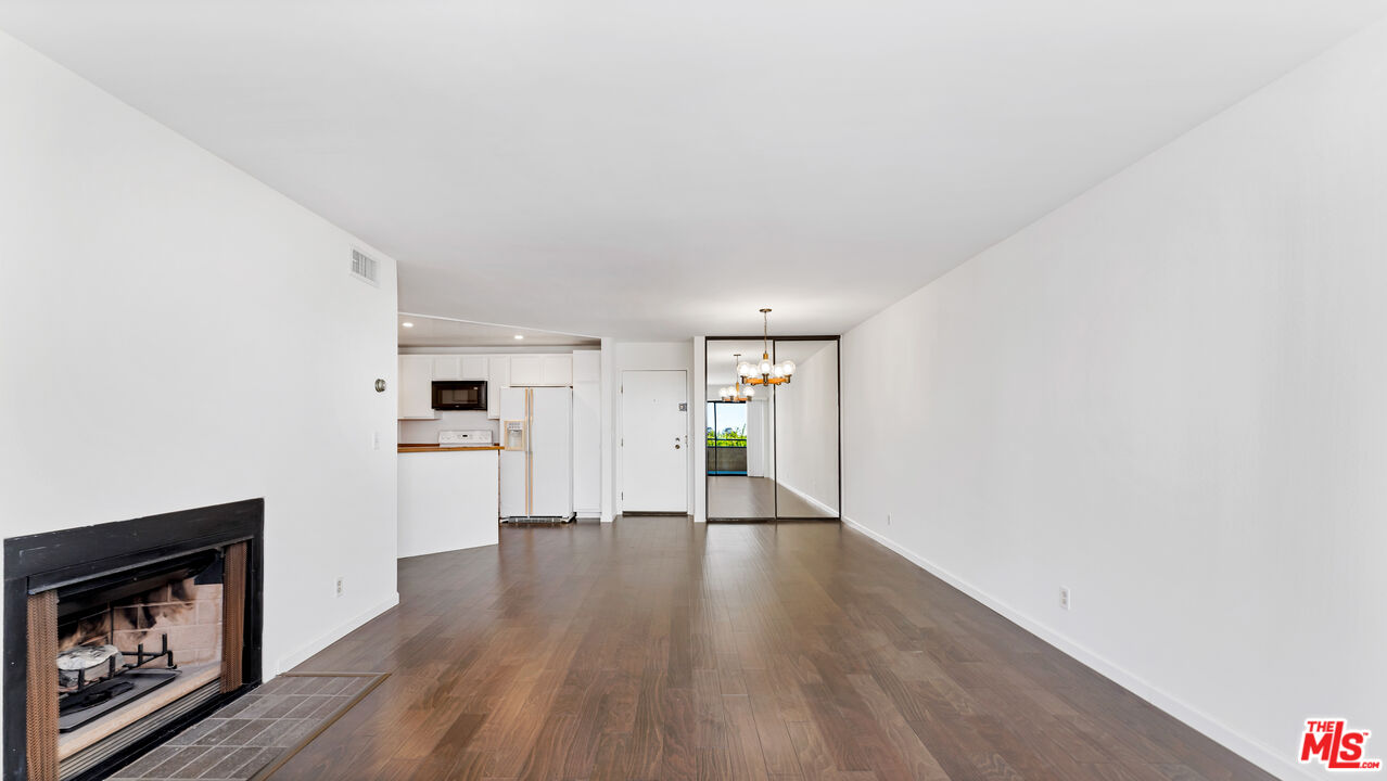 4260 Via Arbolada Unit: 205