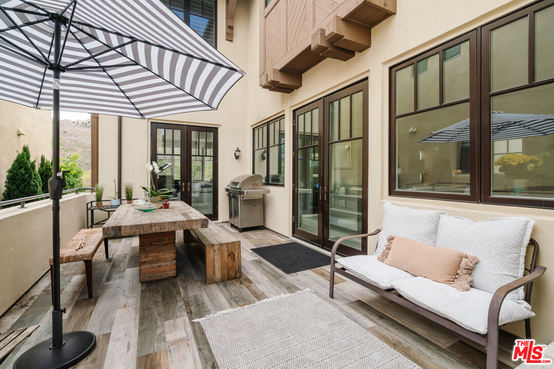 13065 Bluff Creek Dr