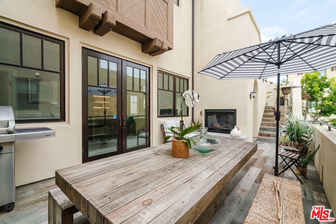 13065 Bluff Creek Dr